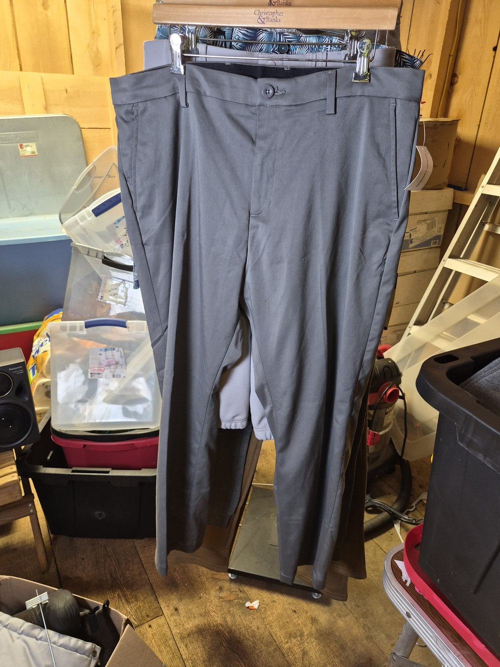 Amazon Essentials Men's Gray Dress Pants - Straight Fit Bin 49